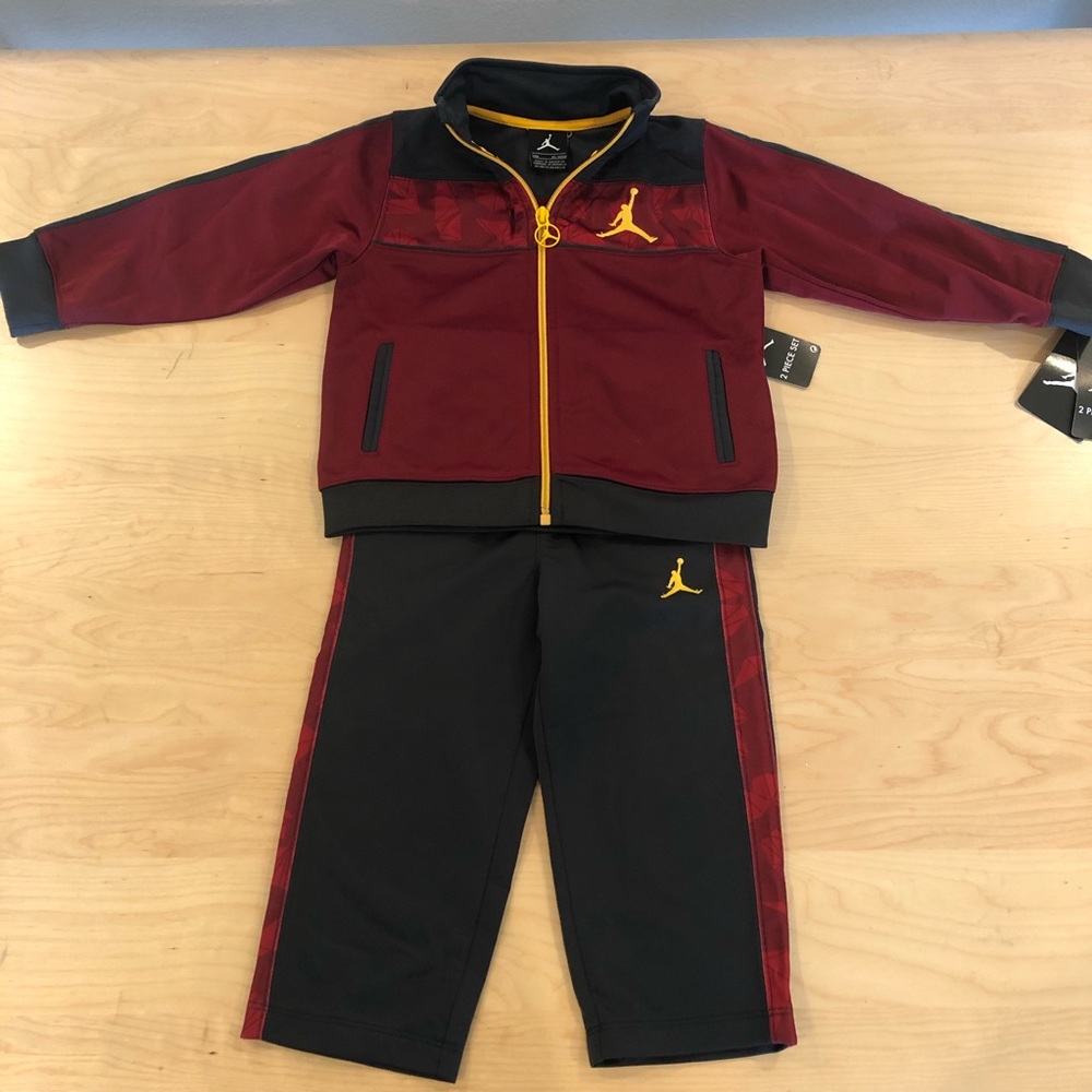 NEW - Jordan tracksuit - baby